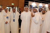عبدالله بن زايد يفتتح معرض أبوظبي الدولي للكتاب