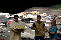 مسرحية بقعة زيت تحذر: إنهم يحرقون المكان!!