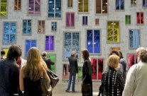 معرض آرت بازل: الفن من أجل الفن أم الفن من أجل المال 