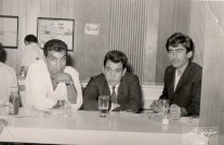 مات رياض قاسم.. الشاعر والصحافي العراقي الجميل