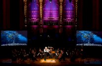 الأوركسترا الهندية تفتتح موسم 