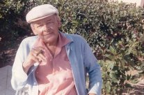  موقع تي. اس. اليوت على الانترنت