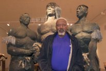  وفاة النحات السنغالي الشهير عثمان سو 