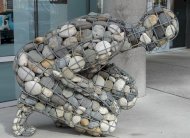 أنفال عبدالباسط الكندري: انسان وحجر 