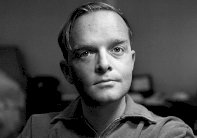 بيع رفات ترومان كابوتي في المزاد