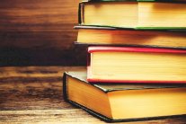 مع كل إشراقة كتاب