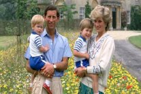 حياة الأمير تشارلز المستحيلة بنزواتها ومفارقاتها