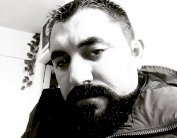 إدريس سالم: الجحيمُ الحيّ