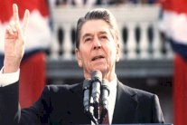 هل كان ريغان عالِمًا أم إدّعى ذلك؟!