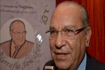 الشاعر المغربي عبد الرفيع الجواهري يحصل على الحريات