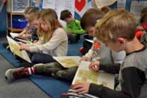 المدارس الذكية تقلب الإصلاح التعليمي رأسًا على عقب