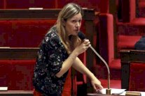 حتى في فرنسا... المرأة في السياسة دخيلة!