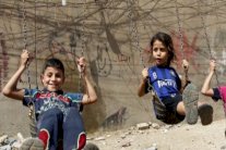 الادباء العراقيون: العيد يعني الناس... لكنهم محزونون !