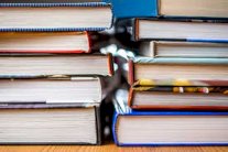 هل حان الوقت لفصل الكتب عن النصوص؟