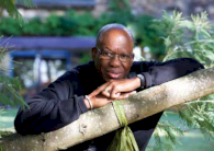 الشاعر السنغالي أمادو لامين صال يفوز بـ