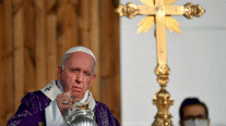 البابا يقيم قداساً على نية