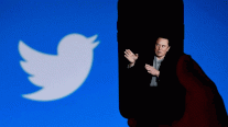 مستخدمو تويتر يصوتون لصالح تنحي ماسك عن رئاسة المنصة