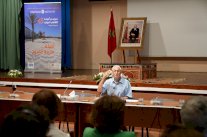 البلجيكي ميشال بارزان يقدم تأملاته في أصيلة حول الفن والآخر والانترنت