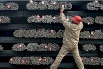 إنخفاض مخزون الحديد الخام المستورد في الصين