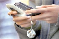 الجزائر تمنح ثلاث رخص لإستغلال الجيل الثالث من الهاتف النقال