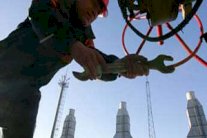 أوكرانيا تهدد بوقف استيراد الغاز الروسي بسبب الأسعار