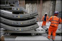 منطقة اليورو تنمو على حافة تناغم مستحيل