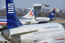 أميركان والخطوط الجوية الأميركية تمددان مهلة الاندماج