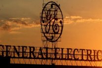 جنرال الكتريك تفوز بصفقة تفوق ملياري دولار في الجزائر