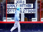 رئيس اتحاد أرباب العمل في بريطانيا يطالب الشركات بزيادة الأجور