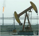 لماذا يستطيع الخليج تحمّل انخفاض أسعار النفط على عكس إيران وروسيا؟