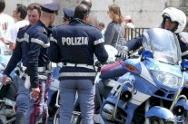 الشرطة الايطالية توجه تهمة التهرب الضريبي لكانافارو