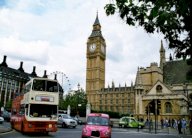 ضغوط على البنوك البريطانية لتعزيز الاحتياطيات النقدية