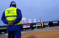 الاتحاد الاوروبي يمهد الطريق امام انبوب غاز 