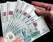 الروبل يواصل تحسنه ويعود إلى مستواه قبل أسبوع