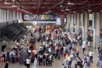 فرنسا: إضراب مضيفي «إيزي غيت» قد يلغي 70 رحلة