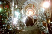 صحيفة روسية: موسكو تعتزم دخول حلبة المنافسة على السوق الإيرانية