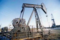 ارتفاع النفط الأميركي بدعم تقرير إيجابي حول الوظائف