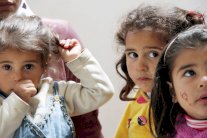 بريطانيا تقدم مساعدات إنسانية جديدة لسوريا