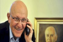 سلام يلوّح بالاستقالة... و14 آذار أبلغته رفضها