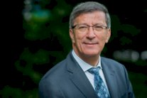 وزير سابق: لرفض نتائج الانتخابات الرئاسية في الجزائر في حال التزوير