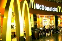 مكدونالدز تغلق مطاعمها في القرم