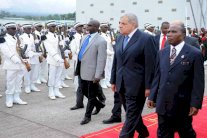 محلب في غينيا لانتزاع اعتراف بانتخابات الرئاسة المصرية