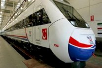 خمسة جرحى بانهيار محطة قطارات قيد الإنشاء في تركيا