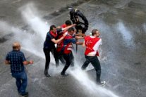 عام من الازمات السياسية في تركيا