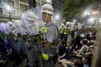 السلطات البرازيلية تعتقل 18 شخصًا خلال تظاهرات مناهضة للمونديال