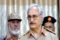 اللواء حفتر يتهم قطر بمحاولة اغتياله