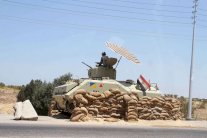 مقتل 21 جنديًا مصريًا بهجوم إرهابي قرب الحدود الليبية