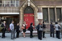 ارتفاع البطالة في إيطاليا إلى 12.6 بالمائة في يوليو الماضي