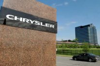 كرايسلر تستدعي سيارات لعيوب قد تؤدي لإندلاع الحرائق