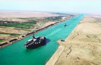 مصر تجمع 60 مليار جنيه لتمويل مشروع توسيع قناة السويس